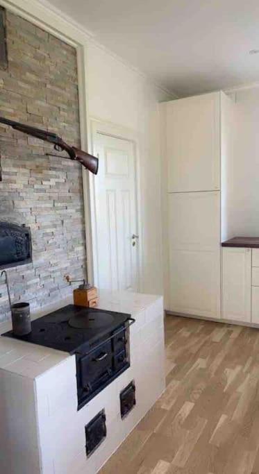 Gard Med Egen Sjoe Med Bryggbat, Nyrenoverat! Katrineholm Dış mekan fotoğraf