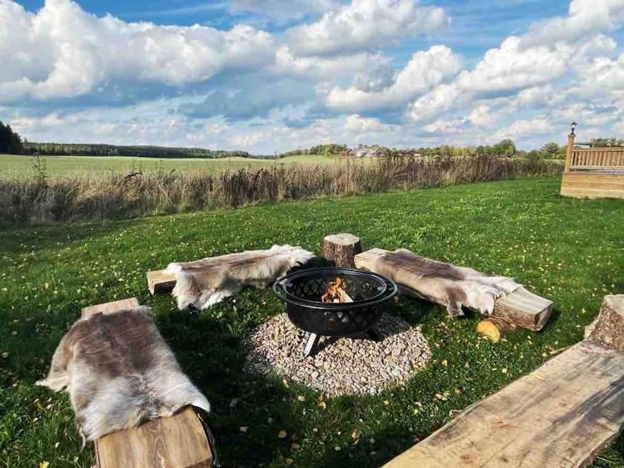 Gard Med Egen Sjoe Med Bryggbat, Nyrenoverat! Katrineholm Dış mekan fotoğraf